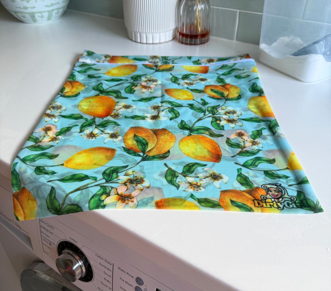 Lemon Twist Wash Bag